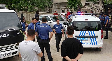 Park halindeki otomobilde bir kişi ölü bulundu