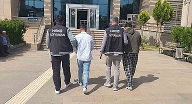 Polis uyuşturucu ve silah ele geçirdi