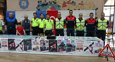 Vatandaşlar trafik konusunda bilgilendirildi