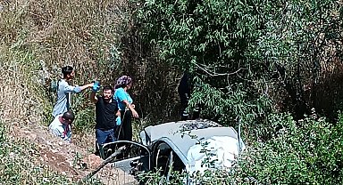 Adıyaman'da otomobil şarampole yuvarlandı: 5 yaralı