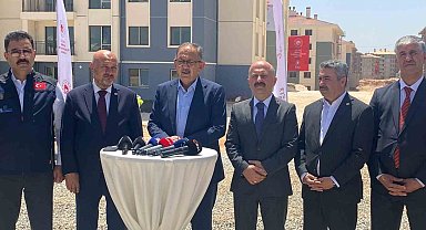Bakan Özhaseki: "Kalıcı deprem konutlarının tamamını 2025 sonuna kadar teslim edeceğiz"