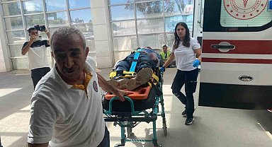 Değişim esnasında patlayan lastik 2 kişiyi yaraladı