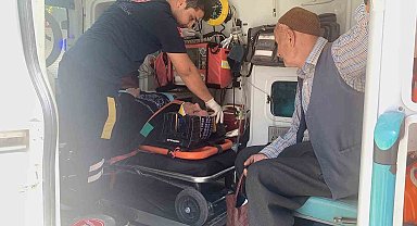 Otomobil yaşlı kadına çarpıp kaçtı