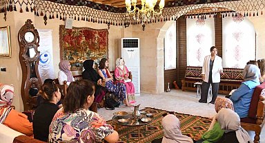 Üniversitede "Masal anlatıcılığı atölyesi" düzenlendi