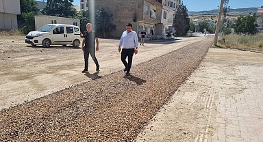 Başkan Yıldırım, asfalt serim çalışmalarını denetledi