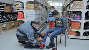 3 bin 800 aileye kışlık kıyafet ve ayakkabı yardımı