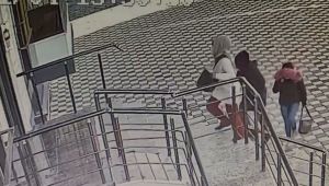 3 kadın girdikleri evden 40 bin lira değerindeki altını çaldı - Videolu Haber