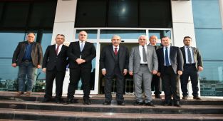 Abdulkadir Konukoğlu'ndan ATSO’ya ziyaret