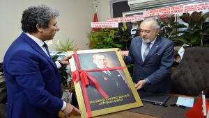 ADD'den Binzet’e Atatürk Portesi Hediye Edildi - Videolu Haber