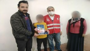 Adıyaman Alperen Ocaklarından öğrencilere tablet, Elif Ba ve Kuran desteği
