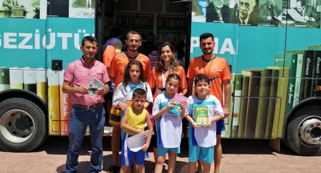 Adıyaman Belediyesi’nden Öğrencilere Okuma Alışkanlığı