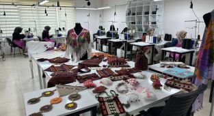 Adıyaman Belediyesi’nin “Altın İğne” Projesi kadınlara umut oluyor - Videolu Haber