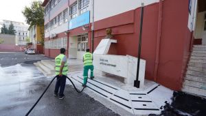 Adıyaman Belediyesi okullarda temizlik çalışması yapıyor