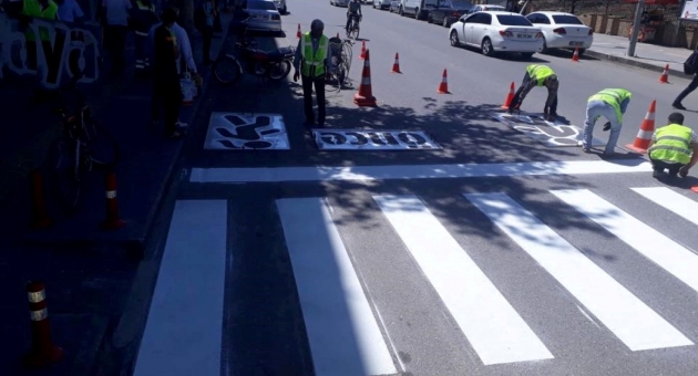 Adıyaman Belediyesi Yaya Geçidi Çizgilerini Yeniledi