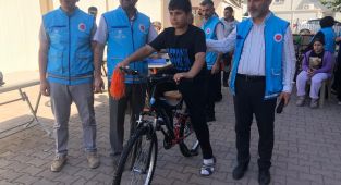 Adıyaman’da 56 yetim çocuğa bisiklet hediye edildi - Videolu Haber
