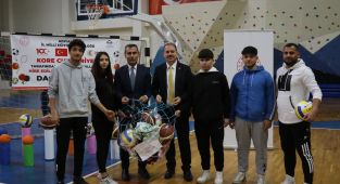 Adıyaman'da 718 okula spor malzemesi desteği