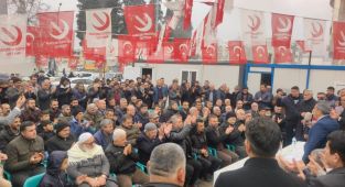 Adıyaman'da AK Parti'den toplu istifa: 600 kişi Yeniden Refah Partisi'ne katıldı