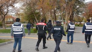 Adıyaman'da Asayiş Uygulaması: 3 Gözaltı