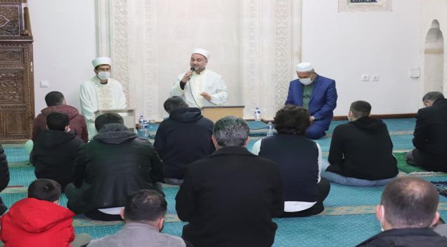 Adıyaman'da Berat Kandili'nde Camiler Doldu Taştı