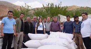 Adıyaman'da besi yemi dağıtıldı