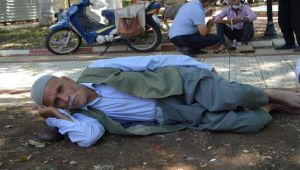 Adıyaman’da bunaltıcı sıcaklık, termometreler 40 dereceyi gösterdi - Videolu Haber