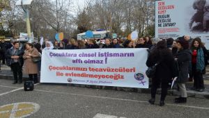 Adıyaman'da Çocuk İstismarı Suçlularına Af İndirimi Tepkisi - Videolu Haber