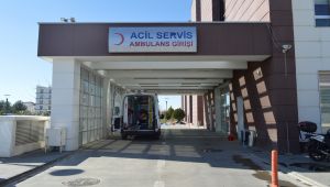 Adıyaman’da Devrilen Otomobil Sürücüsü Yaralandı