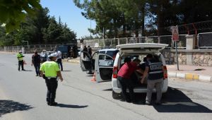 Adıyaman’da eş zamanlı ‘Huzurlu Sokaklar ve Terör Suçları Uygulaması'