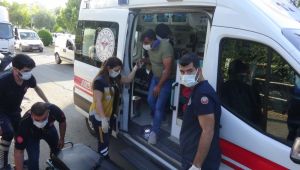 Adıyaman’da iki hafif ticari araç çarpıştı: 2 yaralı - Videolu Haber