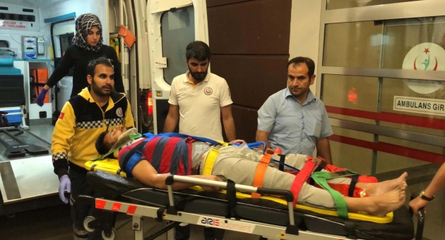 Adıyaman'da İki Motosiklet Çarpıştı: 3 Yaralı
