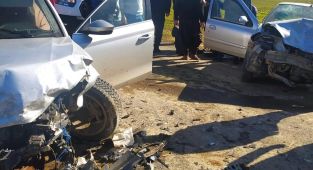 Adıyaman'da iki otomobil çarpıştı: 1 ölü 3 yaralı