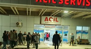 Adıyaman'da inşaat işçileri gıda zehirlenmesi şüphesiyle hastanelik oldu - Videolu Haber
