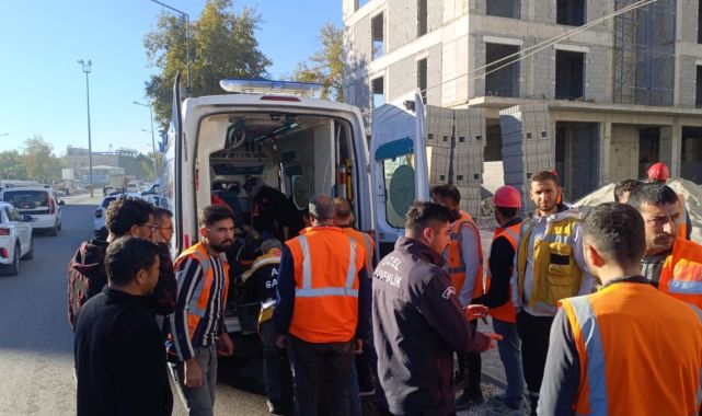Adıyaman'da İnşaattan Düşen İşçi Yaralandı