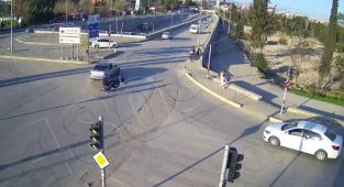 Adıyaman’da KGYS kameralarına yansıyan ilginç trafik kazaları - Videolu Haber
