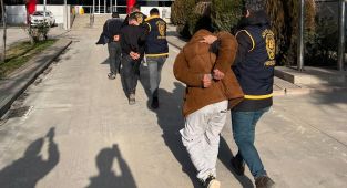 Adıyaman'da konteynerden hırsızlığa 3 tutuklama