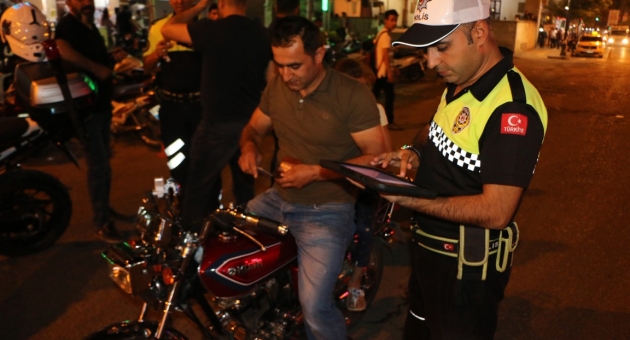 Adıyaman'da Motosiklet Uygulaması Devam Ediyor