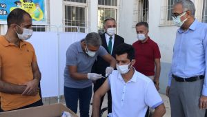 Adıyaman'da okullarda veliler ve öğretmenler aşılandı - Videolu Haber