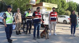 Adıyaman’da okulların açılmasıyla Jandarma'dan 'Huzur Güven' denetimi