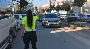 Adıyaman'da okulların açılmasıyla trafikte yoğun önlemler alındı