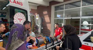 Adıyaman’da otomobil bisiklete çarptı: Bir çocuk ağır yaralandı