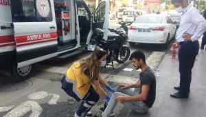 Adıyaman’da otomobil ile motosiklet çarpıştı:1 yaralı - Videolu Haber