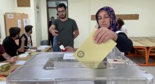 Adıyaman'da oy kullanma işlemi başladı - Videolu Haber