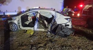Adıyaman'da TIR ile otomobil çarpıştı: 1 ölü, 3 yaralı - Videolu Haber