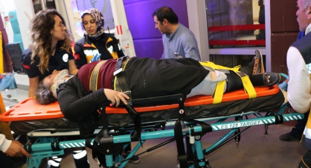 Adıyaman'da Trafik Kazası:1 Ölü, 5 Yaralı