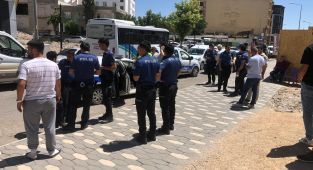 Adıyaman’da trafikte yol verme tartışması kavgaya dönüştü