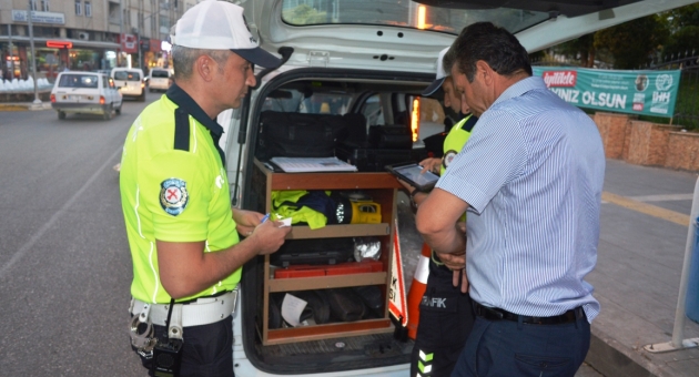 Adıyaman’da “Yaya Öncelikli Trafik” Uygulaması Yapıldı - Videolu Haber