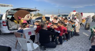 Adıyaman'da yetim ve öksüz çocuklara bayramlık - Videolu Haber