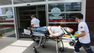 Adıyaman’da yolcu otobüsü ile otomobil çarpıştı: 2 yaralı