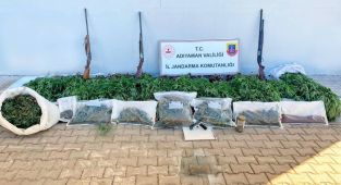 Adıyaman'da yüklü miktarda uyuşturucu ve silah ele geçirildi