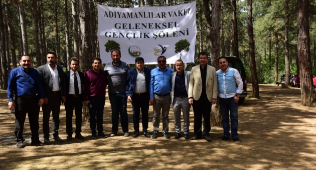 Adıyaman Gençliği “Geleneksel Gençlik Şöleni”nde Bir Araya Geldi